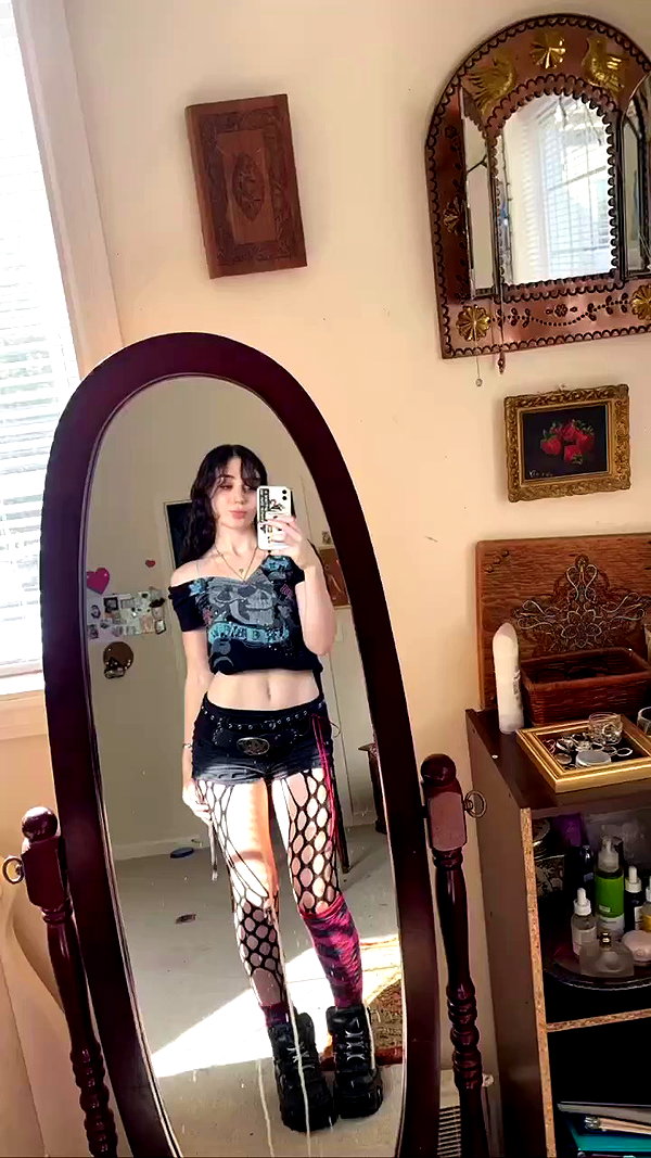 sorryiatetheapple archive video preview