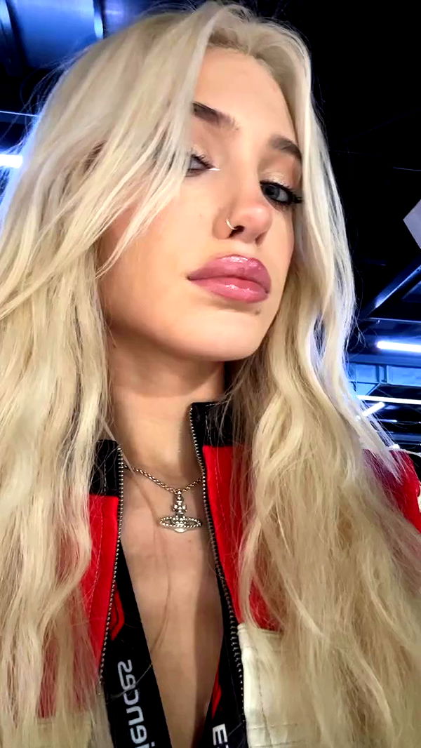 alexandramarianna archive video preview