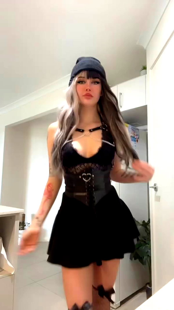 iambreelouise archive video preview