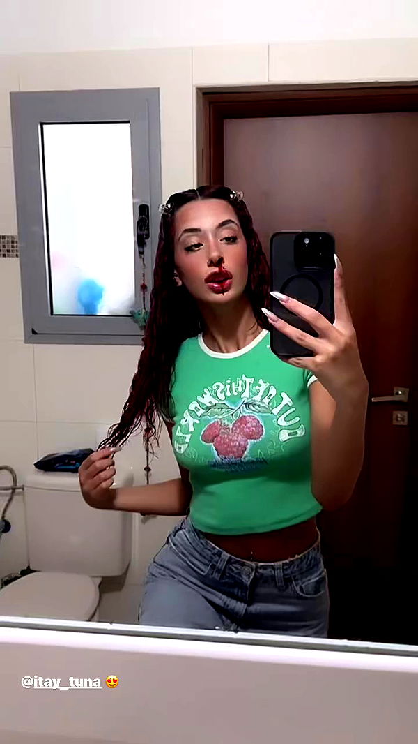 _lil_noa_ archive video preview