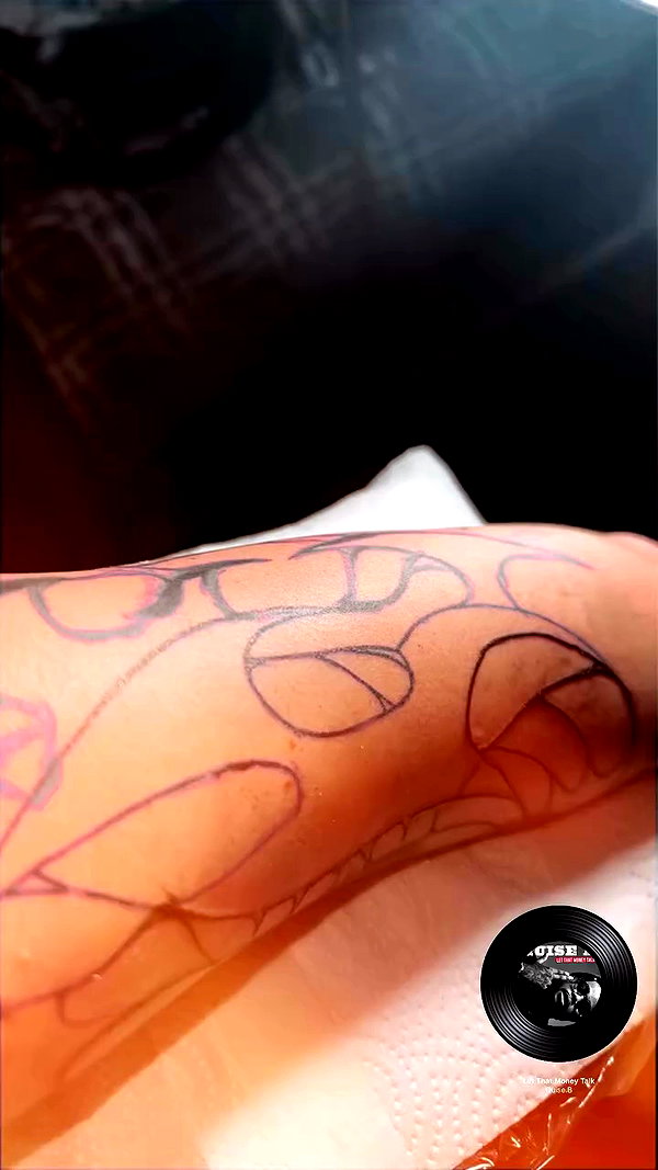 bitch_tattooist_17 archive video preview