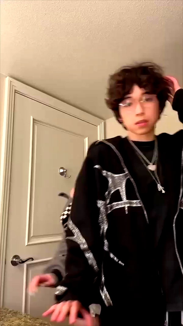 ashhlarraa_10k archive video preview