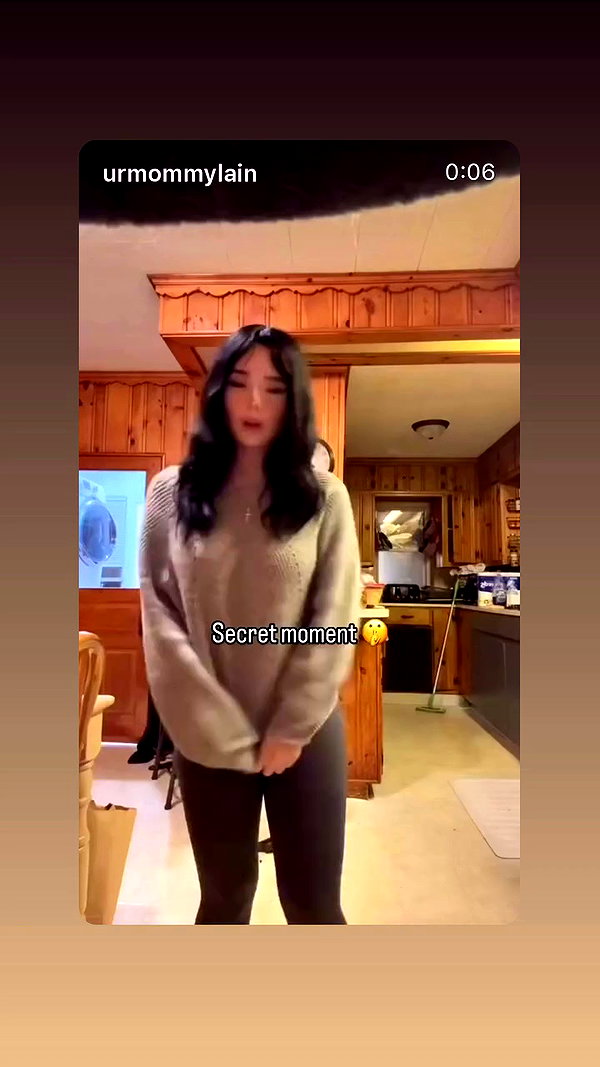 urmommylain archive video preview