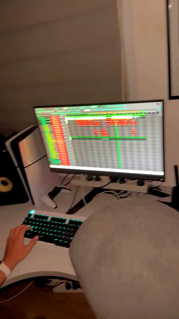 yungindanny archive video preview