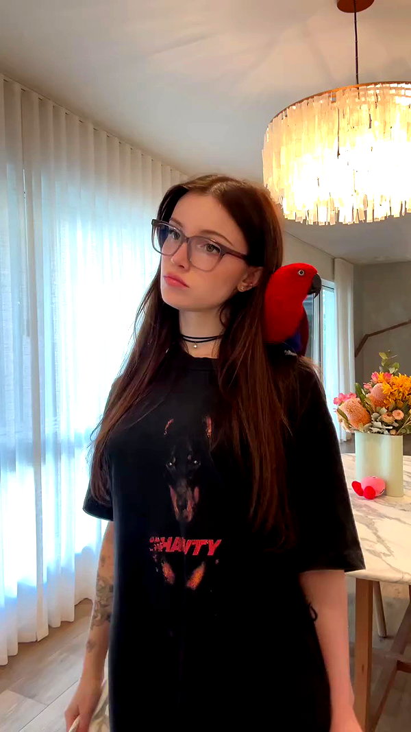 daintymilder archive video preview