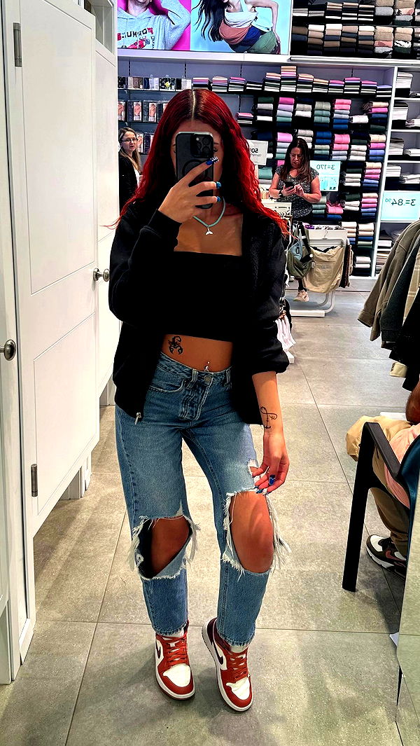 _lil_noa_ archive video preview