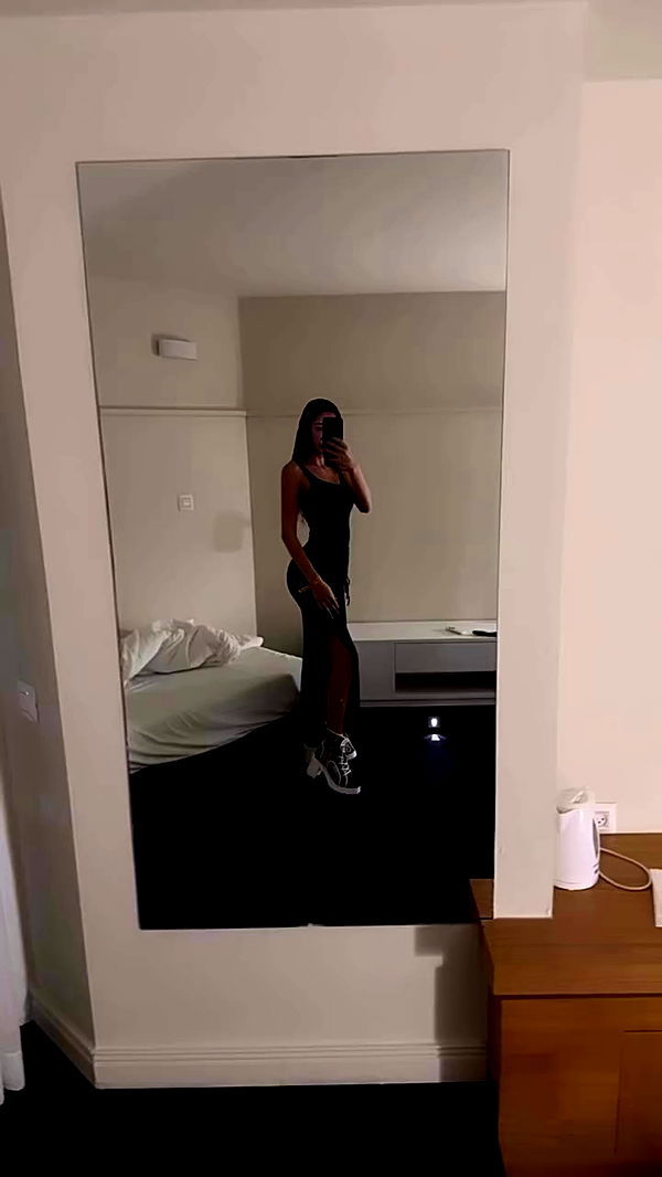 _lil_noa_ archive video preview