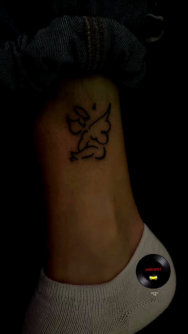 bitch_tattooist_17 archive video preview