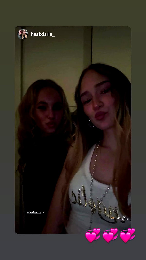 justfranzi.x archive video preview