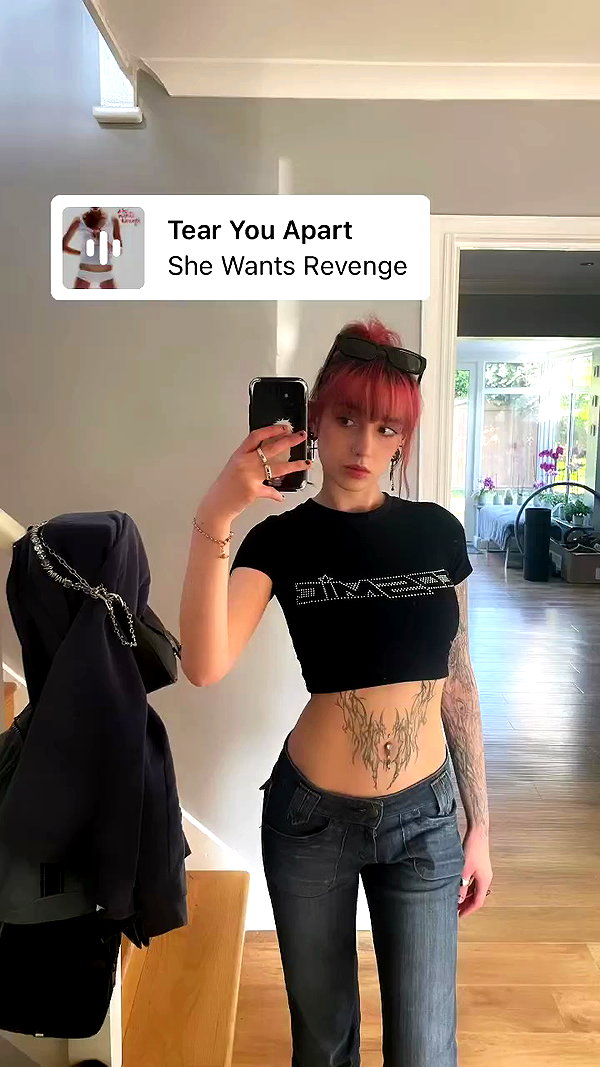 zoe.glover archive video preview