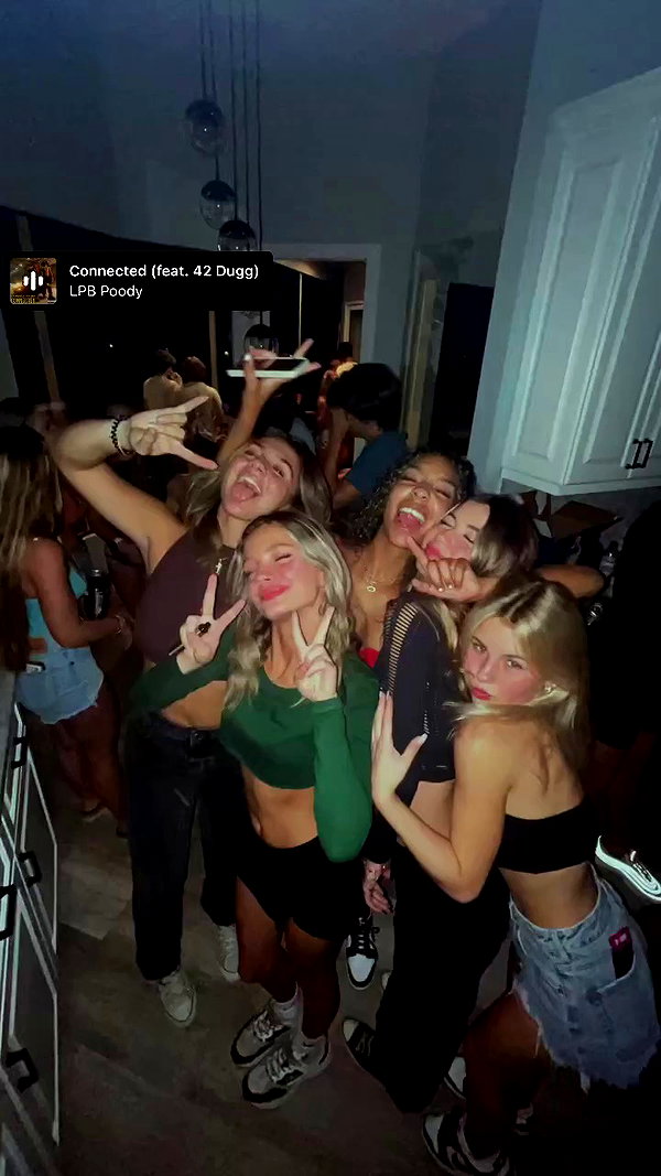 julianabradyy archive video preview