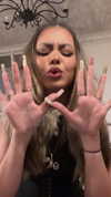 mekhrona_18 Altpins Profile Picture