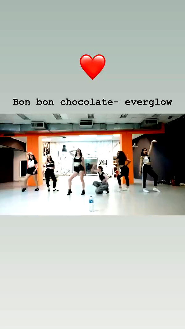 eveliniya archive video preview