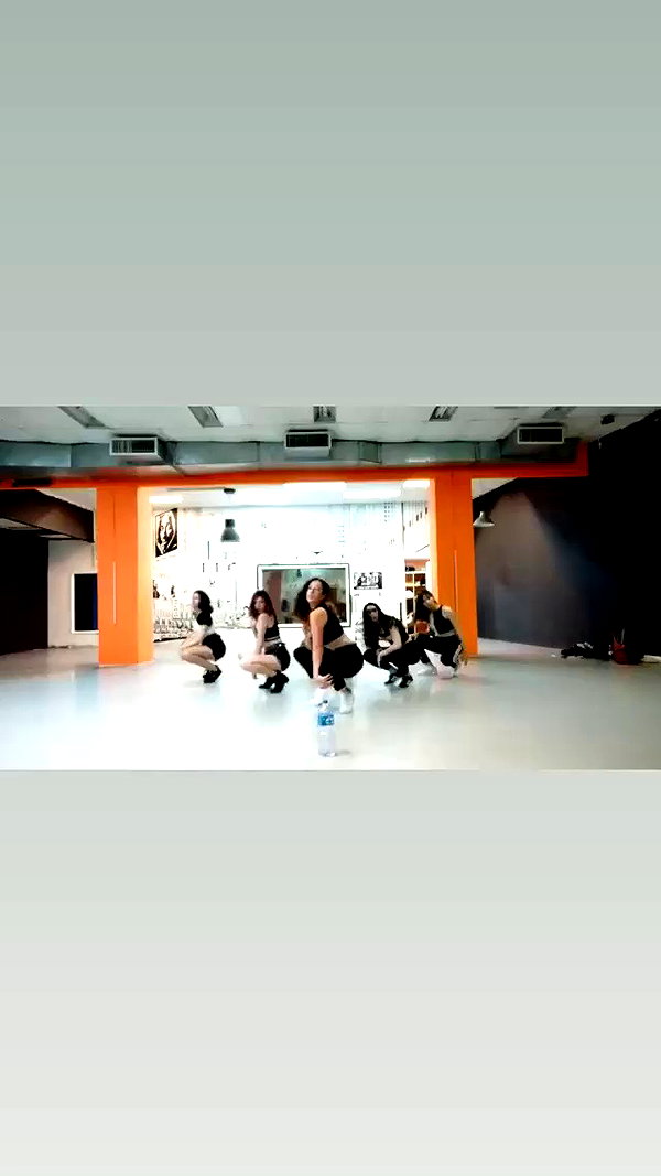 eveliniya archive video preview