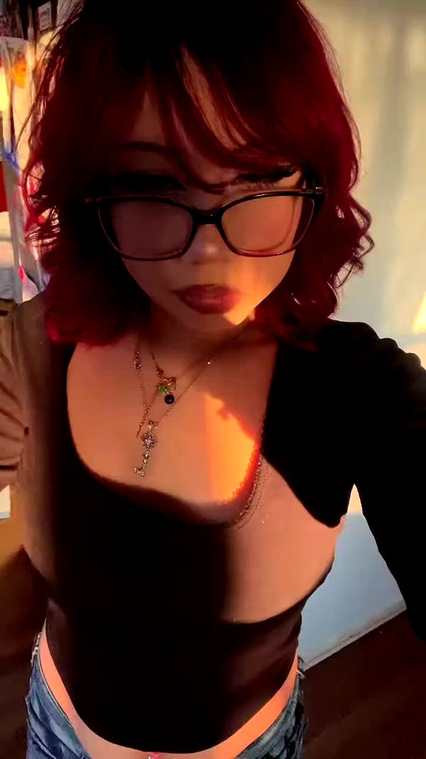 karis.gutz archive video preview