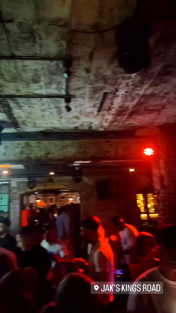 ellauk archive video preview
