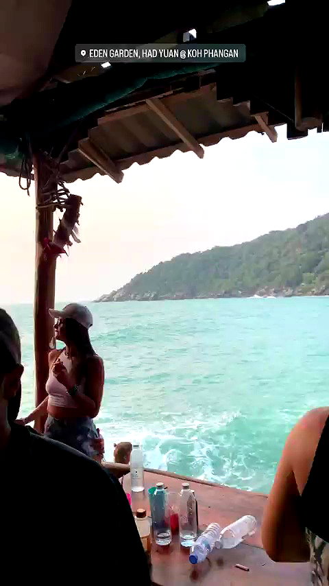 liori_hen archive video preview