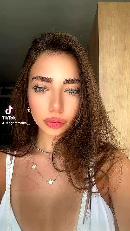agam__mallka archive video preview