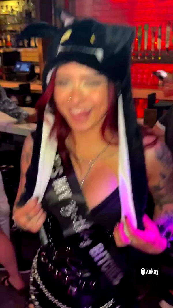 v.okay archive video preview