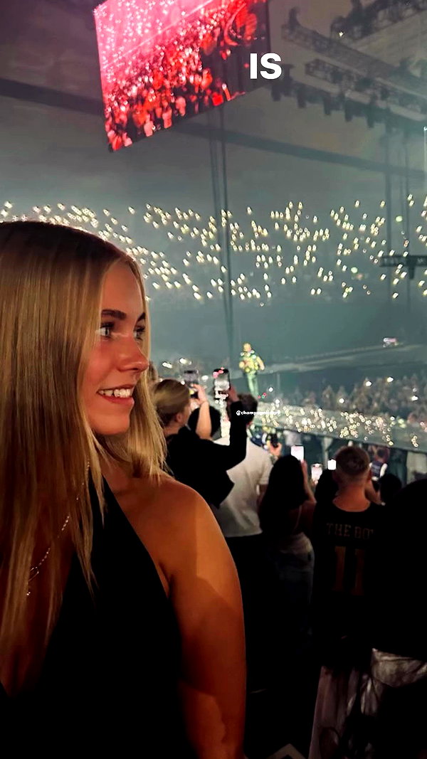 justfranzi.x archive video preview