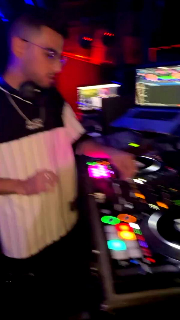 a.roniiiiii archive video preview