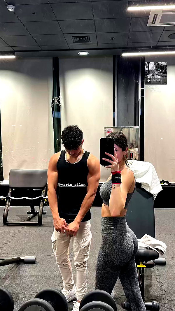 a.roniiiiii archive video preview