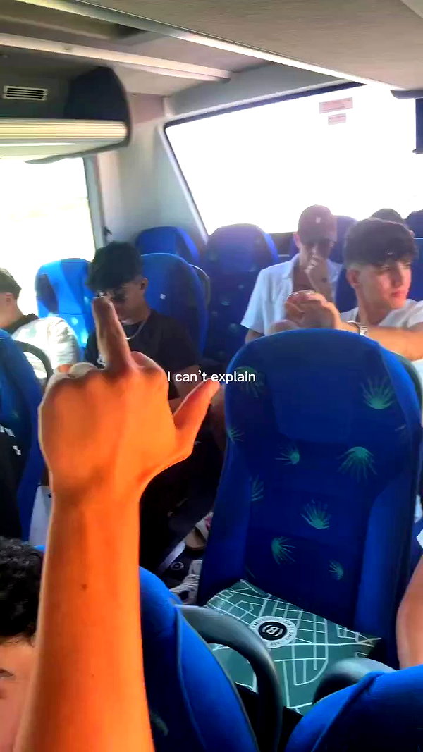 a.roniiiiii archive video preview