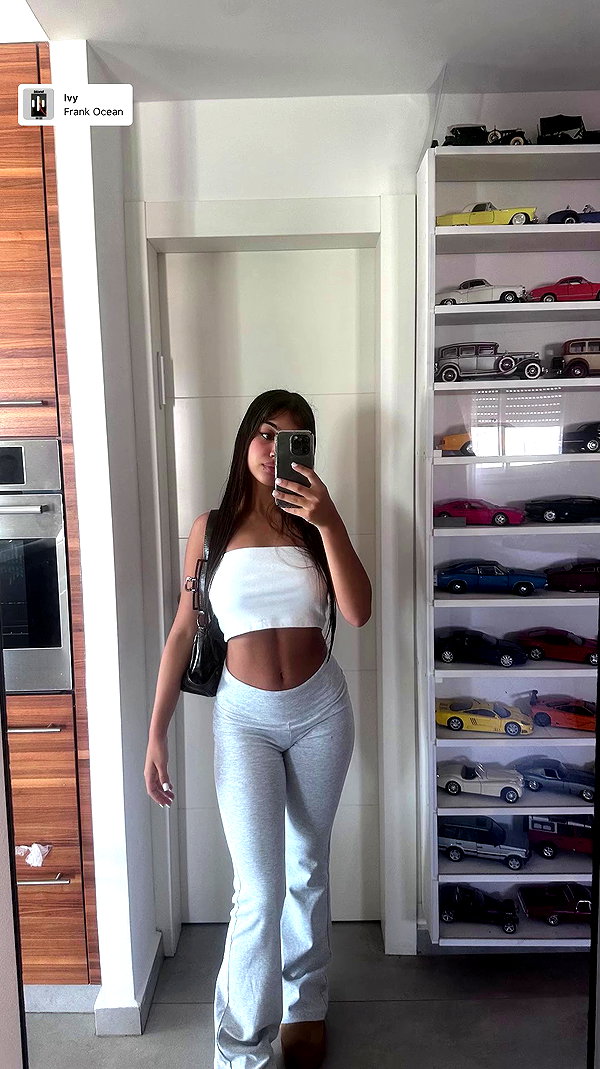 rommy_banouz archive video preview