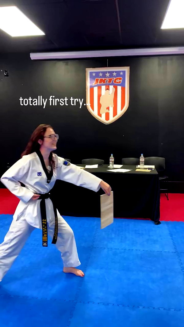 sarah_grace.c archive video preview