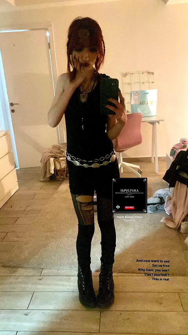 ella_loilta18.4 archive video preview