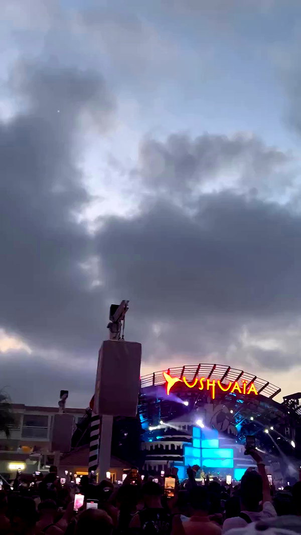 ellauk archive video preview