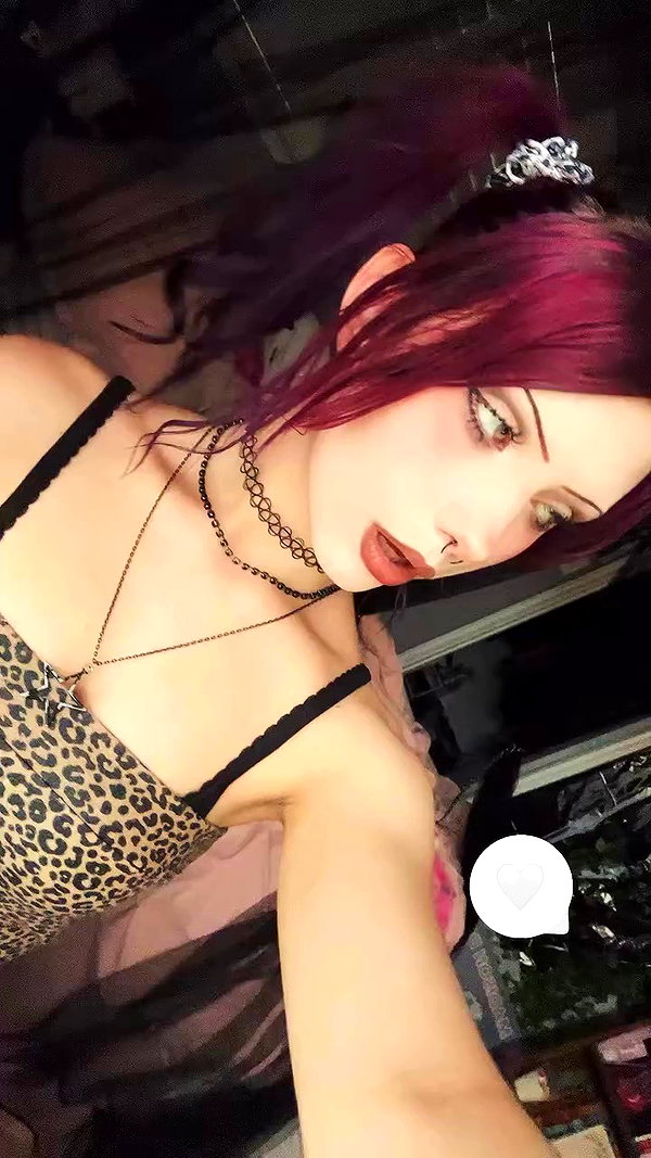 lov3r_lilly archive video preview