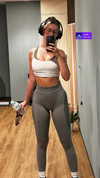 elena_blur Altpins Profile Picture