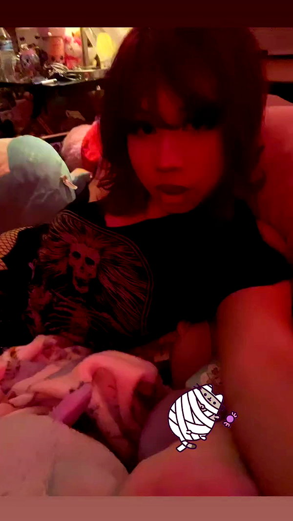 karis.gutz archive video preview