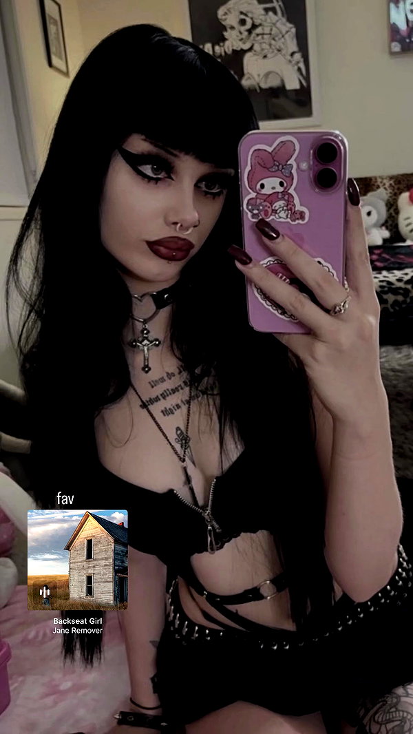 livindeadyaz archive video preview