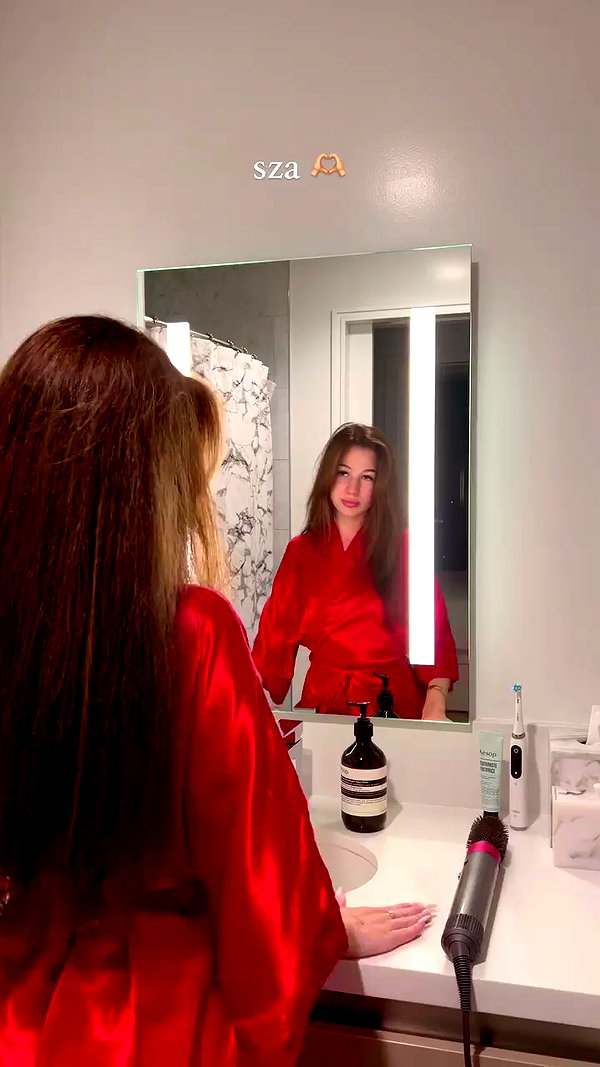 laurasaponara archive video preview