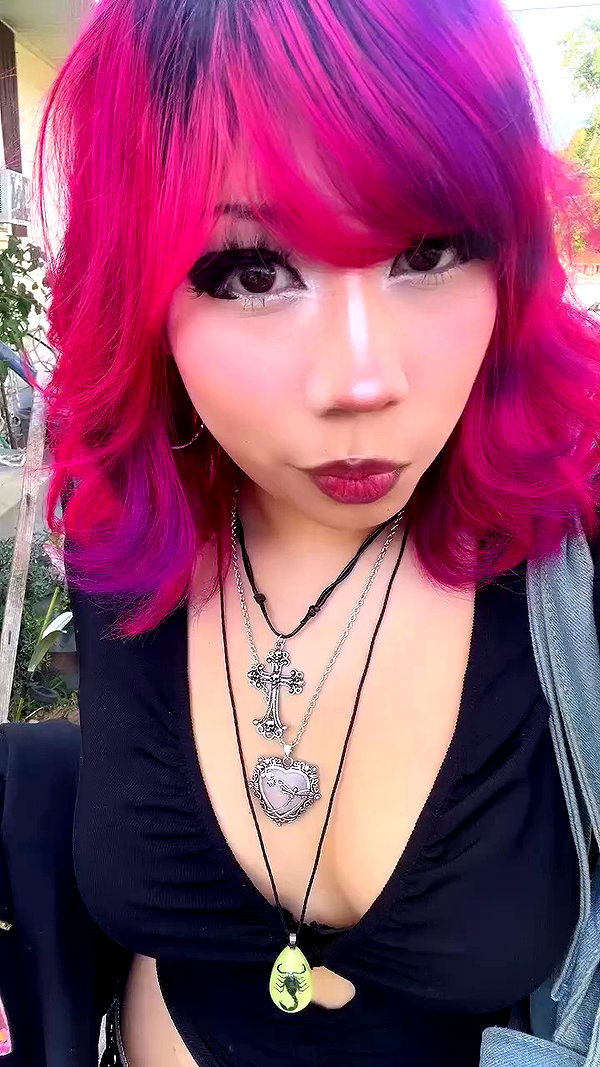 karis.gutz archive video preview