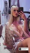 elena_blur Altpins Profile Picture