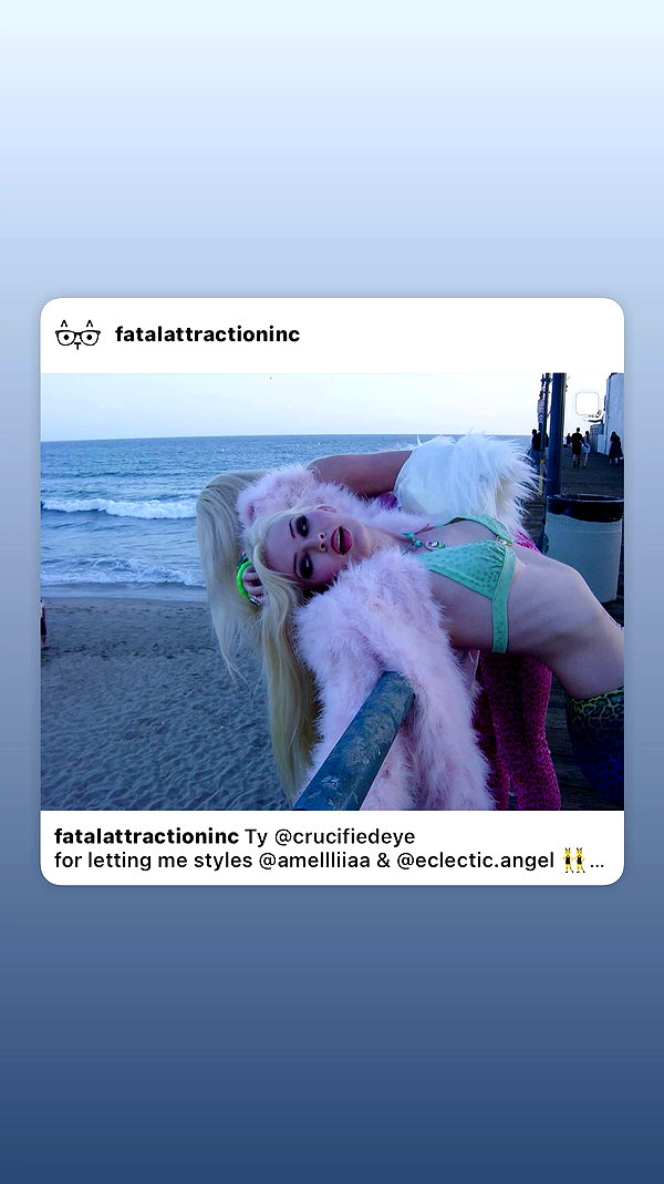 amellliiaa archive video preview