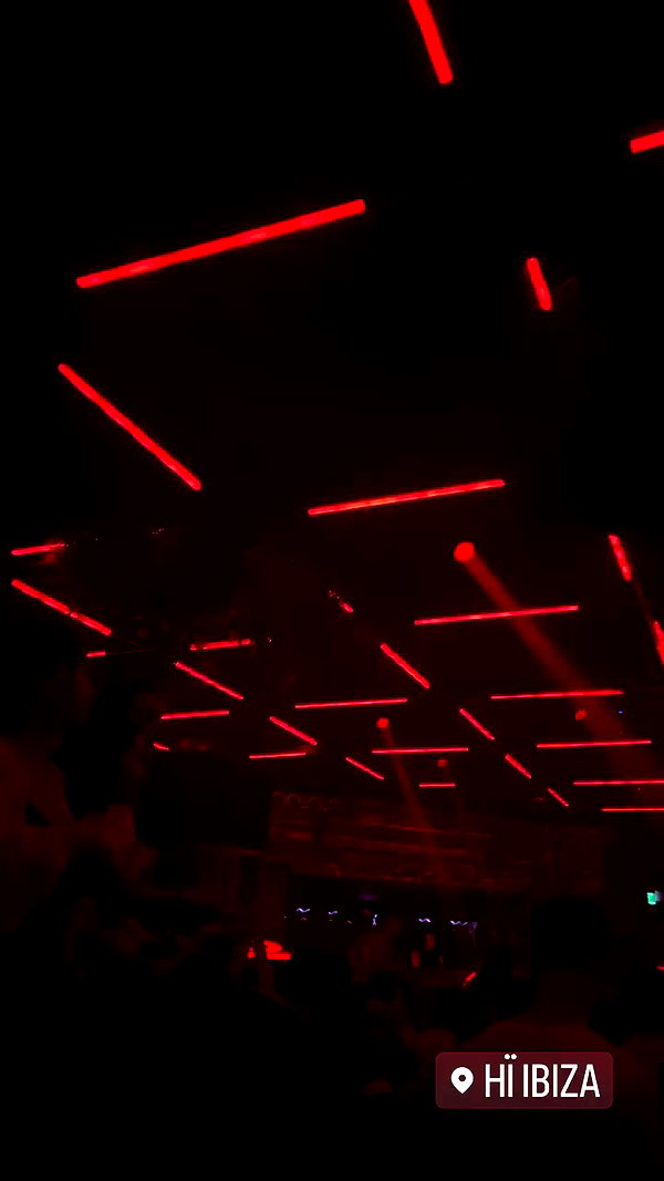 ellauk archive video preview