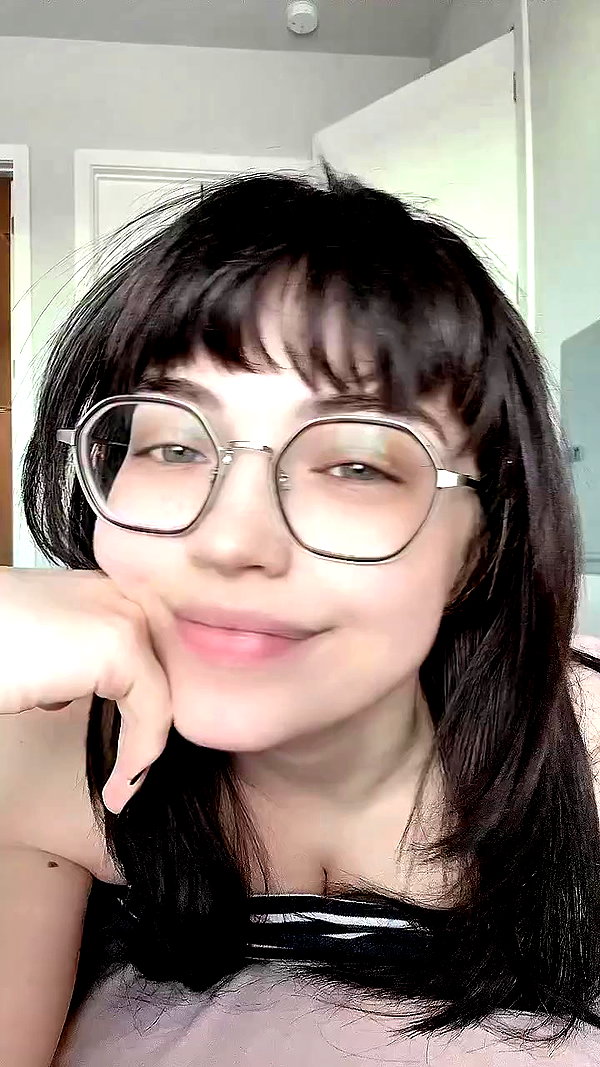 queen.nephie archive video preview