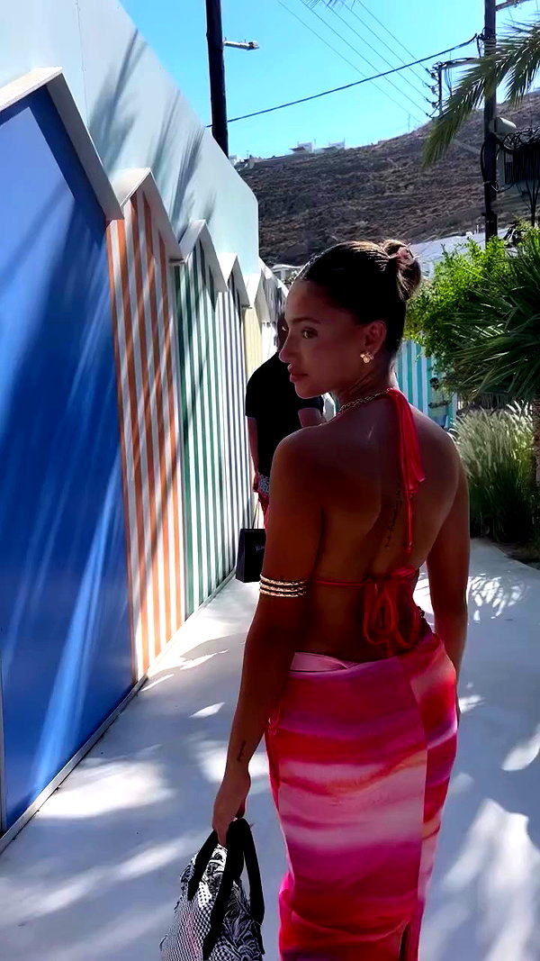 larin_manor10 archive video preview