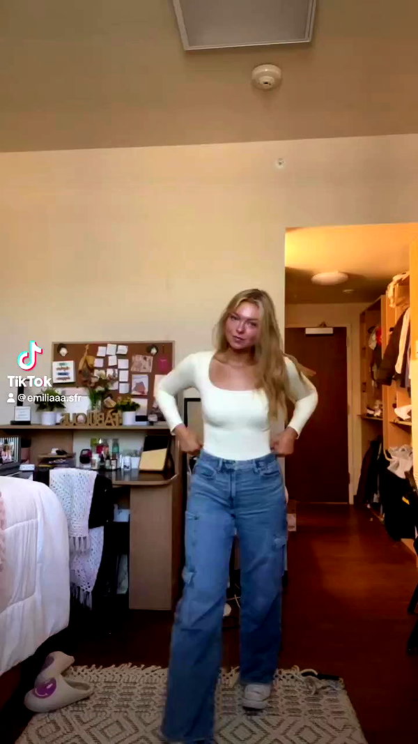 emiliaaa.sfr archive video preview
