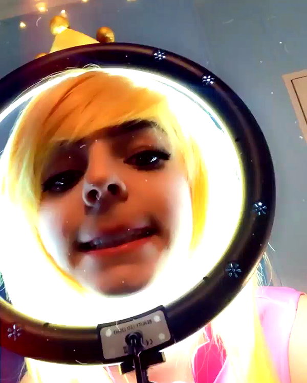 evie.eienni archive video preview