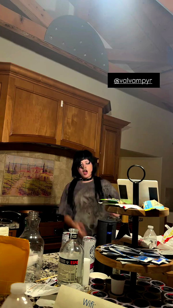 deadgjrl archive video preview