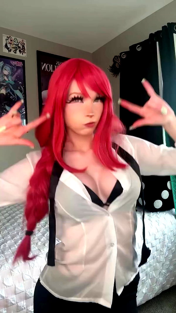 lola.luvgood.cosplay archive video preview