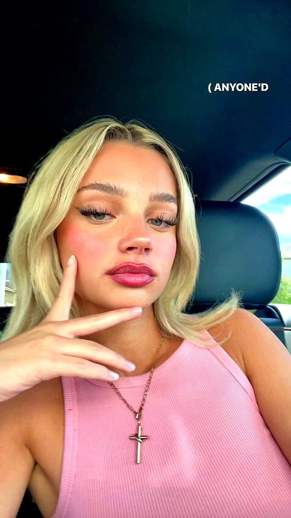 julianabradyy archive video preview