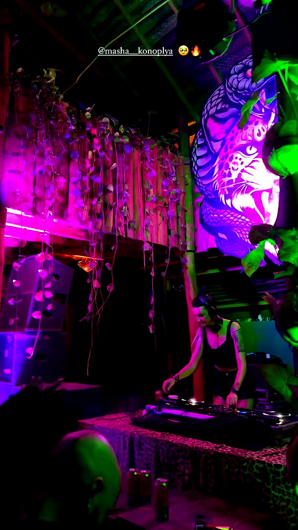 noa_mendel_ archive video preview