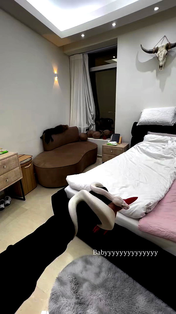 rebecka_tsadok archive video preview