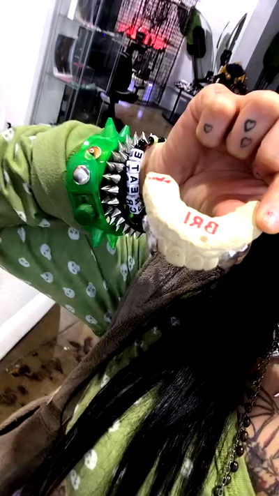 zommmbri zommmbri archive video